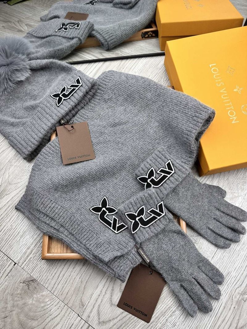 Louis Vuitton Caps Scarfs